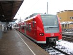 DB 425 634-3 arrives in Homburg